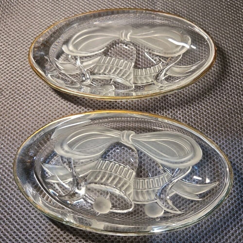 Studio Nova "Gilded Bells" glass candy dish frosted bells bow design Gold Edge